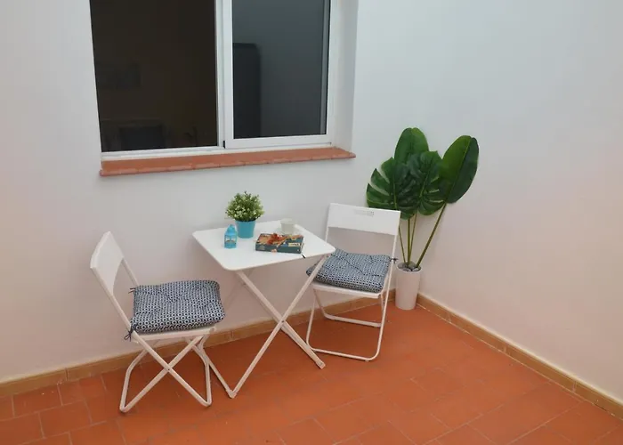 Miramar 1 Apartment